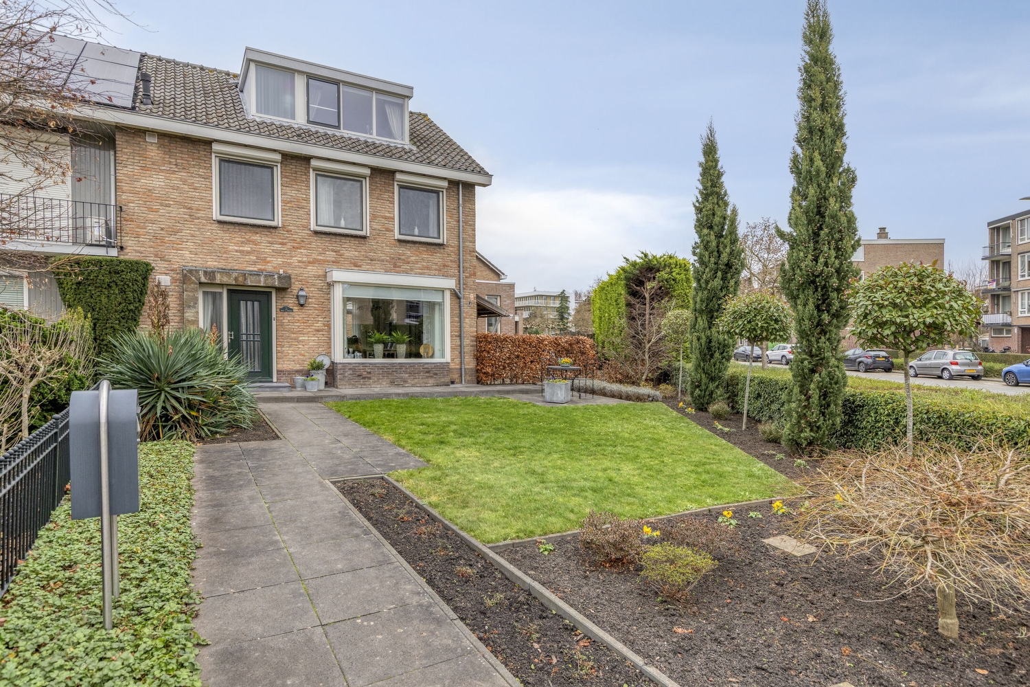 Ferdinand Bolstraat 2, Ridderkerk