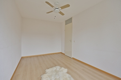 Burg. Korstanjestraat 13, Klaaswaal