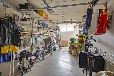 Burg. Korstanjestraat 13, Klaaswaal