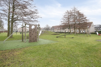 Burg. Korstanjestraat 13, Klaaswaal