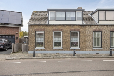 Dorpsstraat 121, Hendrik-Ido-Ambacht