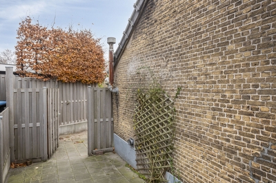 Dorpsstraat 121, Hendrik-Ido-Ambacht