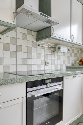 Ferdinand Bolstraat 2, Ridderkerk