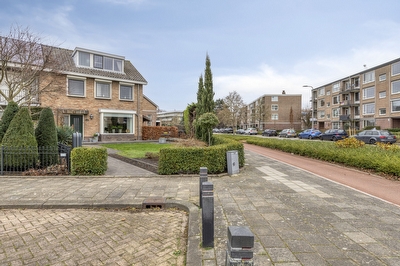 Ferdinand Bolstraat 2, Ridderkerk
