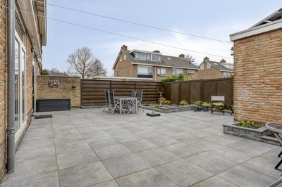 Ferdinand Bolstraat 2, Ridderkerk