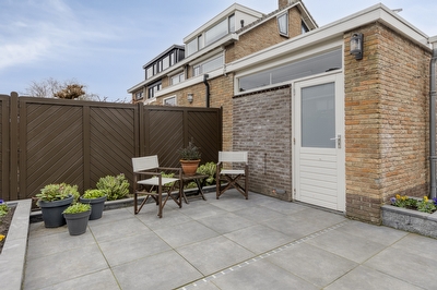 Ferdinand Bolstraat 2, Ridderkerk