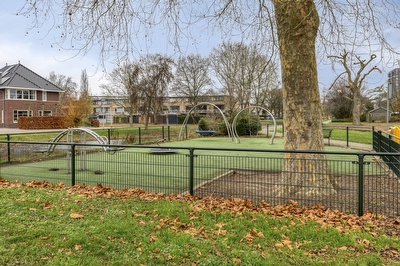 Ferdinand Bolstraat 2, Ridderkerk