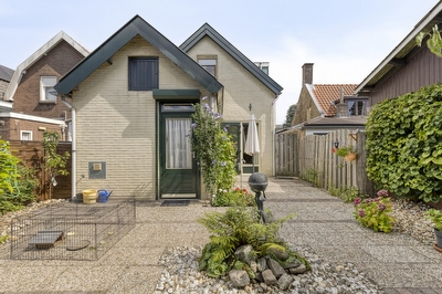 Rijsoordsestraat 24, Ridderkerk