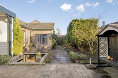 Rozenlaan 2, Heerjansdam