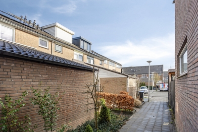 Van der Burghstraat 4, Hendrik-Ido-Ambacht