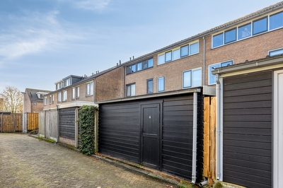 Van der Burghstraat 4, Hendrik-Ido-Ambacht