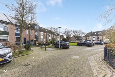 Vredenborg 18, Hendrik-Ido-Ambacht