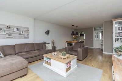 Vredenborg 18, Hendrik-Ido-Ambacht