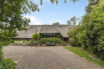 Weelsedijk 26, Strijen