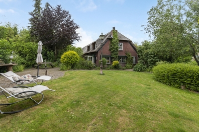 Weelsedijk 26, Strijen